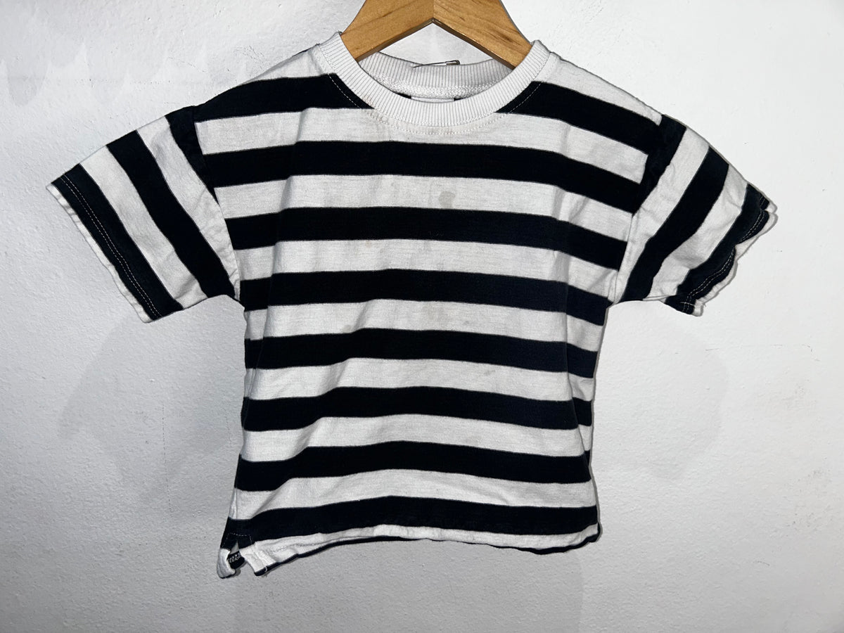 Black stripe tee 2-3y*