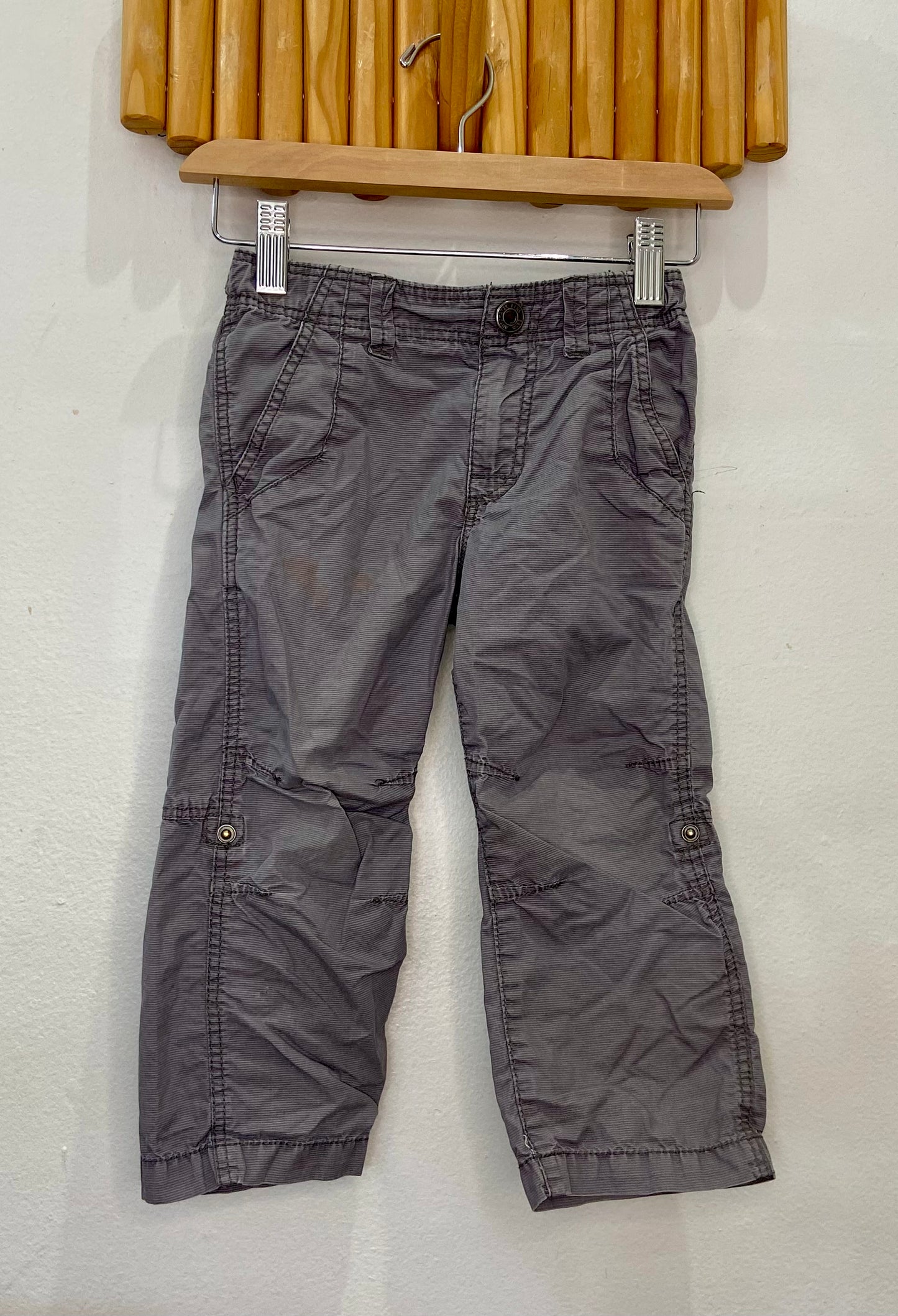 Grey pants 3-4y