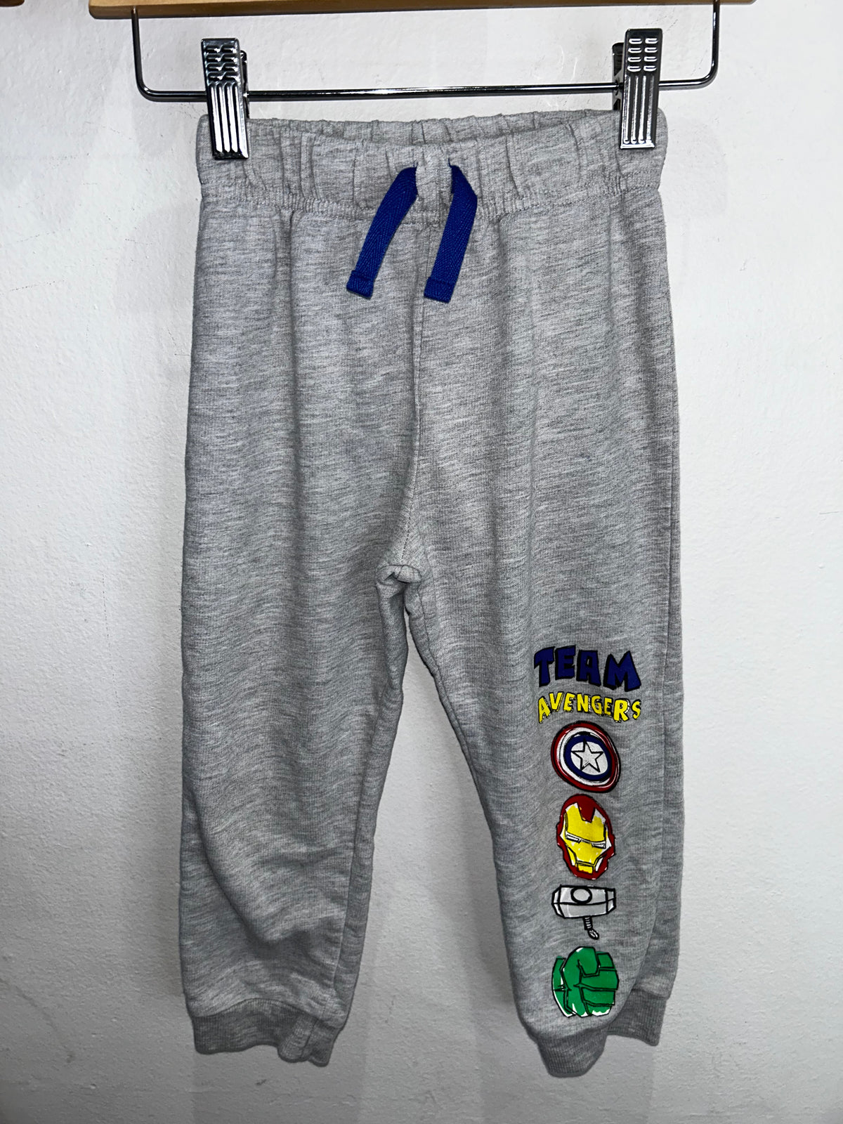 Avengers joggers 3y
