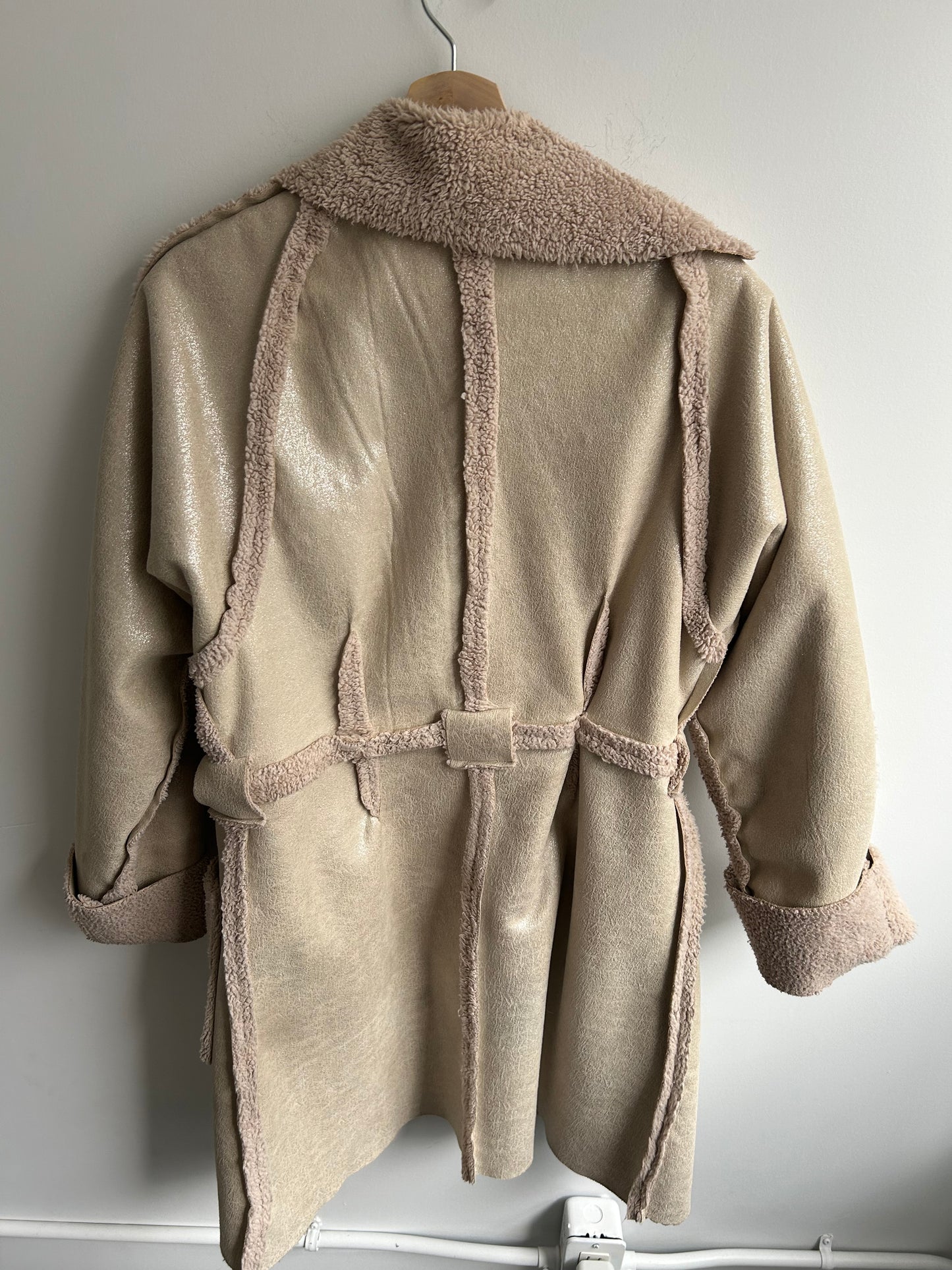 Diana Coatsworth gold coat S