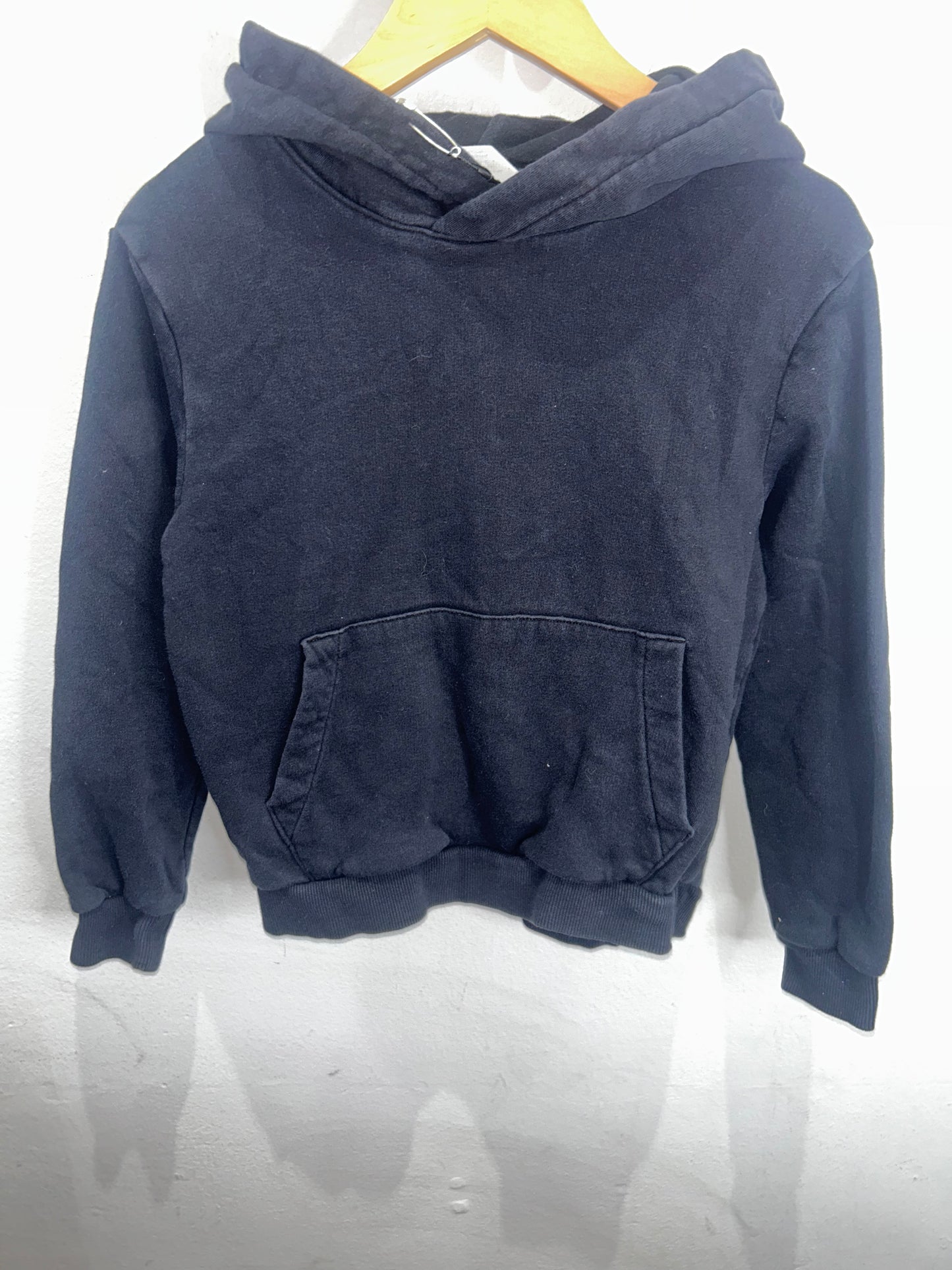 Black hoodie 6-8y