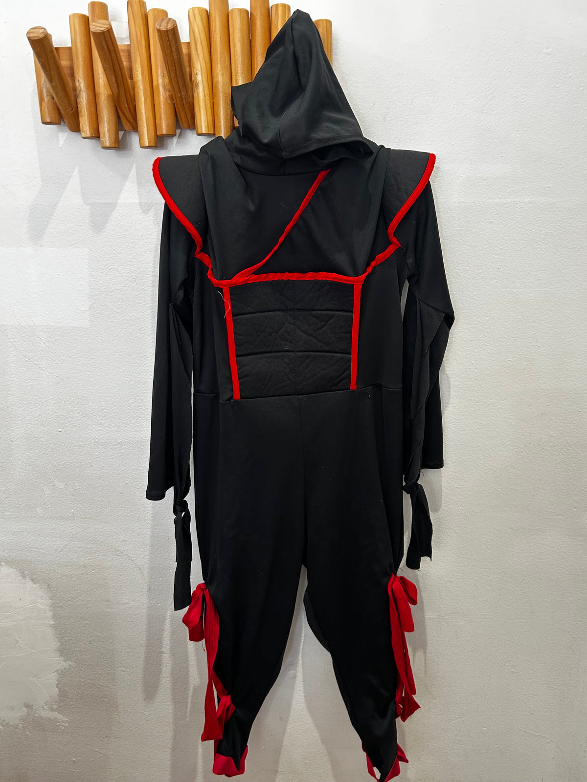 Black and red jumpsuit 6-8y
