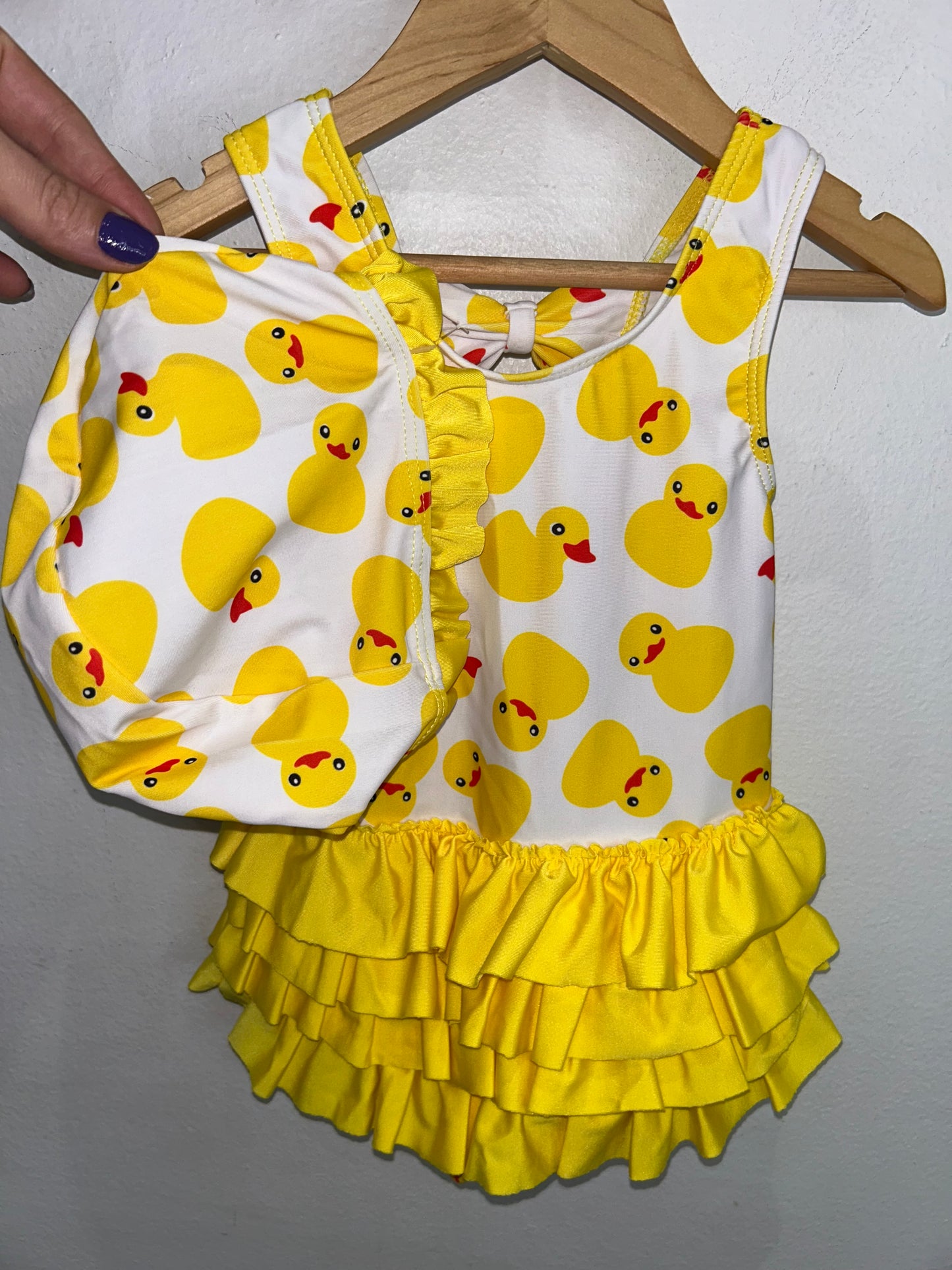Ducks swimsuit 3y (matching cap)