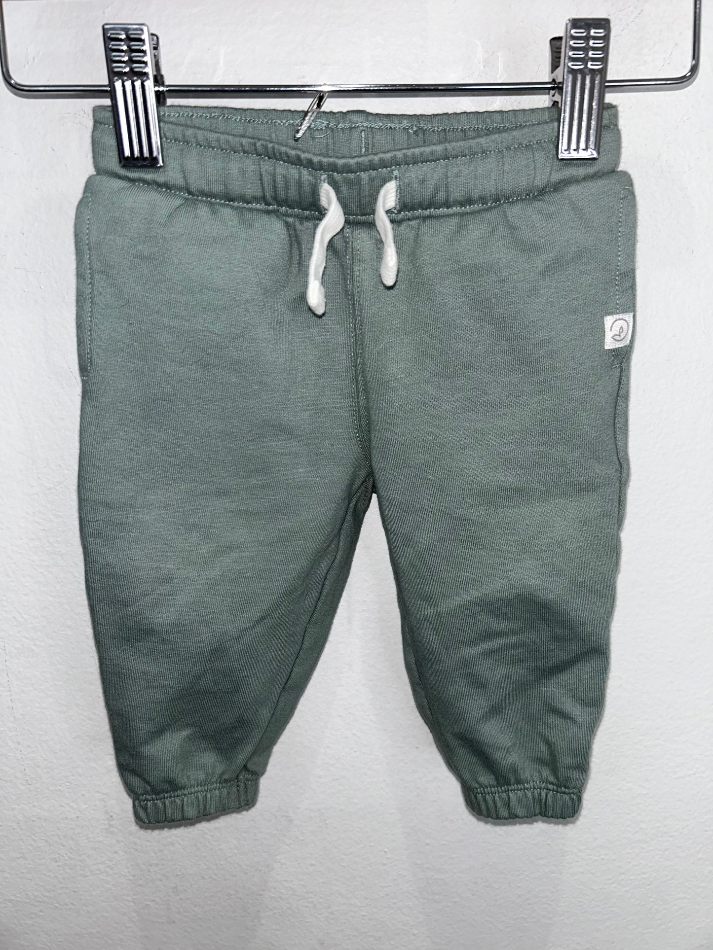 Moss green joggers 6-12m