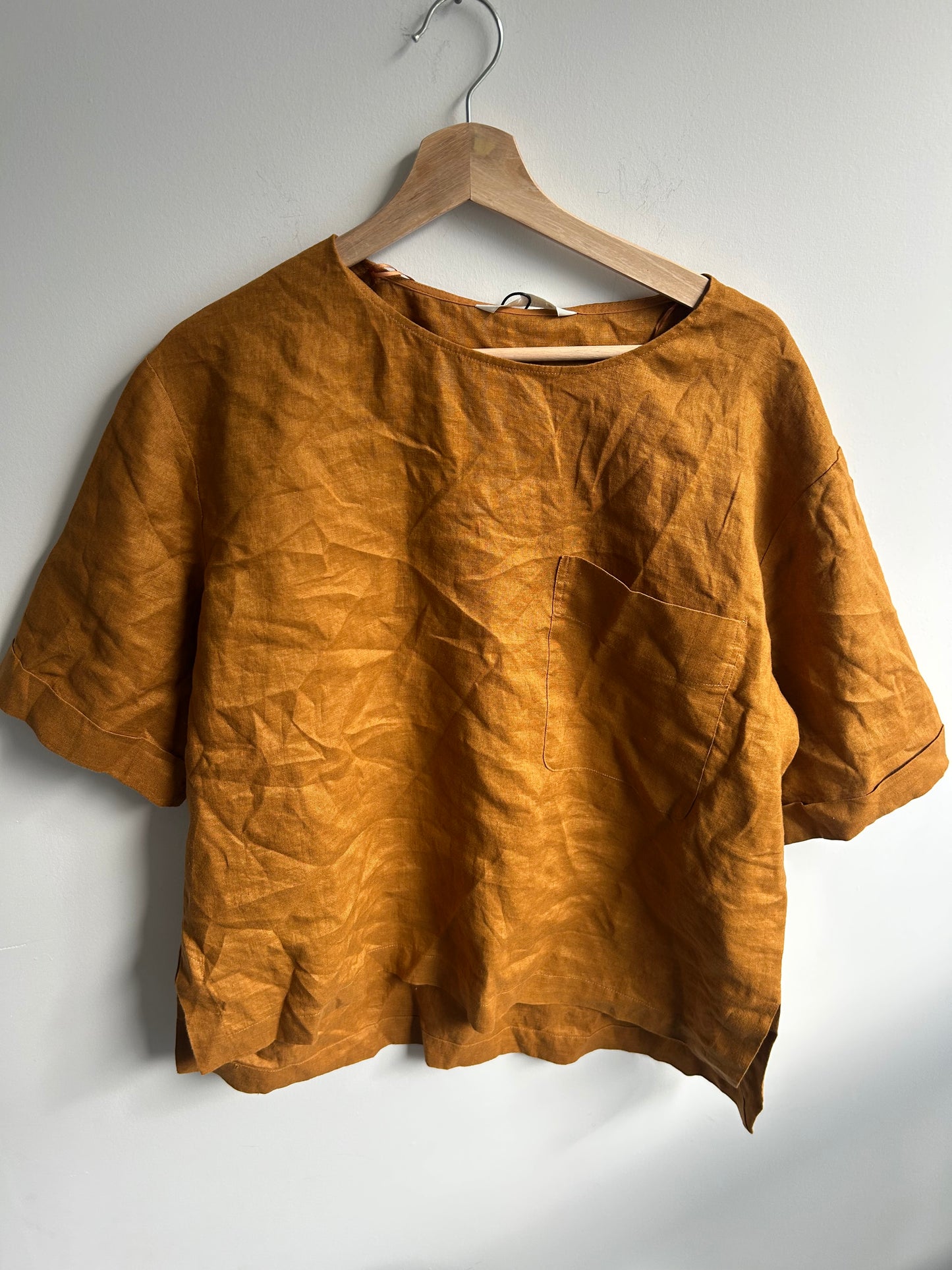 Brown linen tee M [NEW]