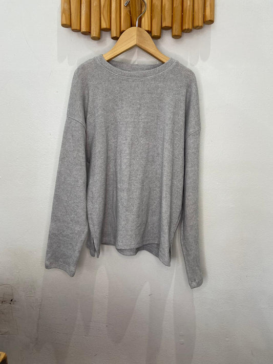 Grey sweater 8-9y