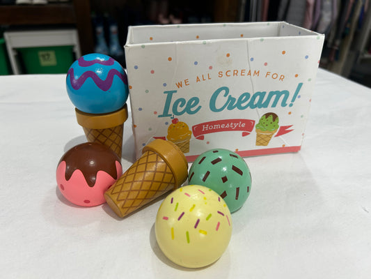 Wooden mini ice cream set
