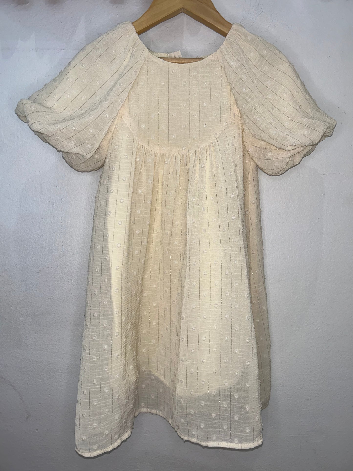 Cream sparkly dress 4-5y