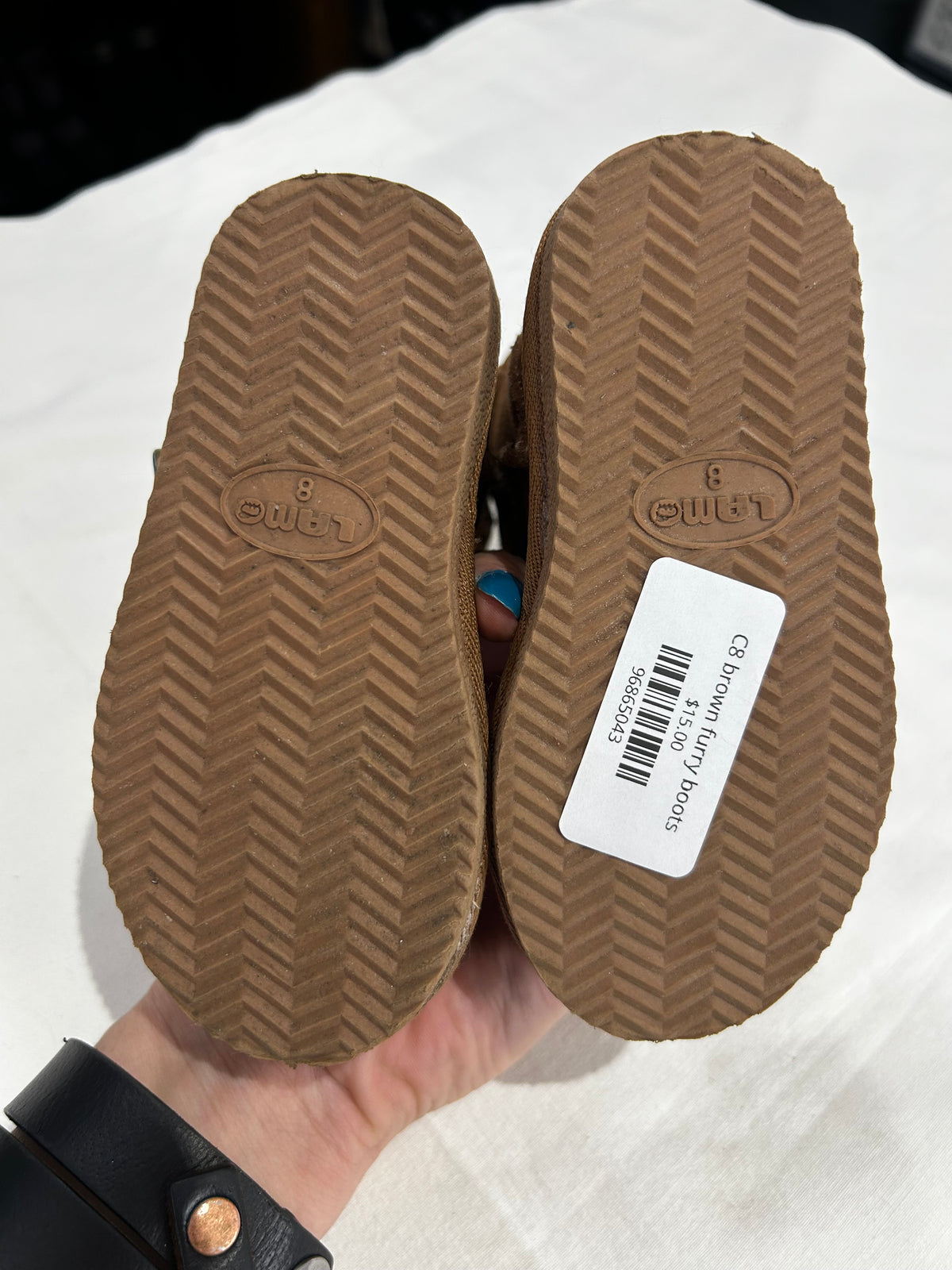C8 brown furry boots