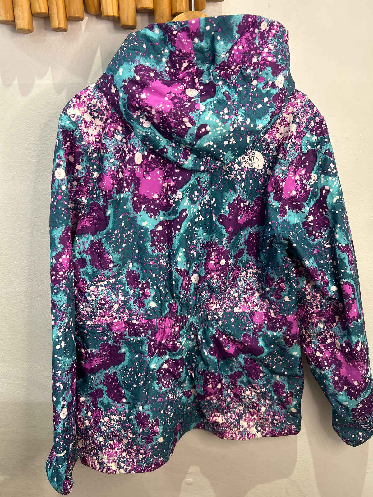 The North Face printed windbreaker 14-16y