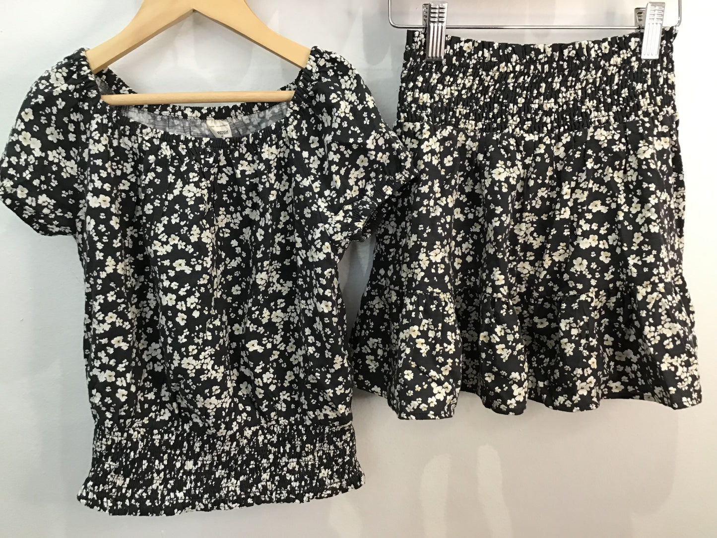 Black floral shorts set 7y