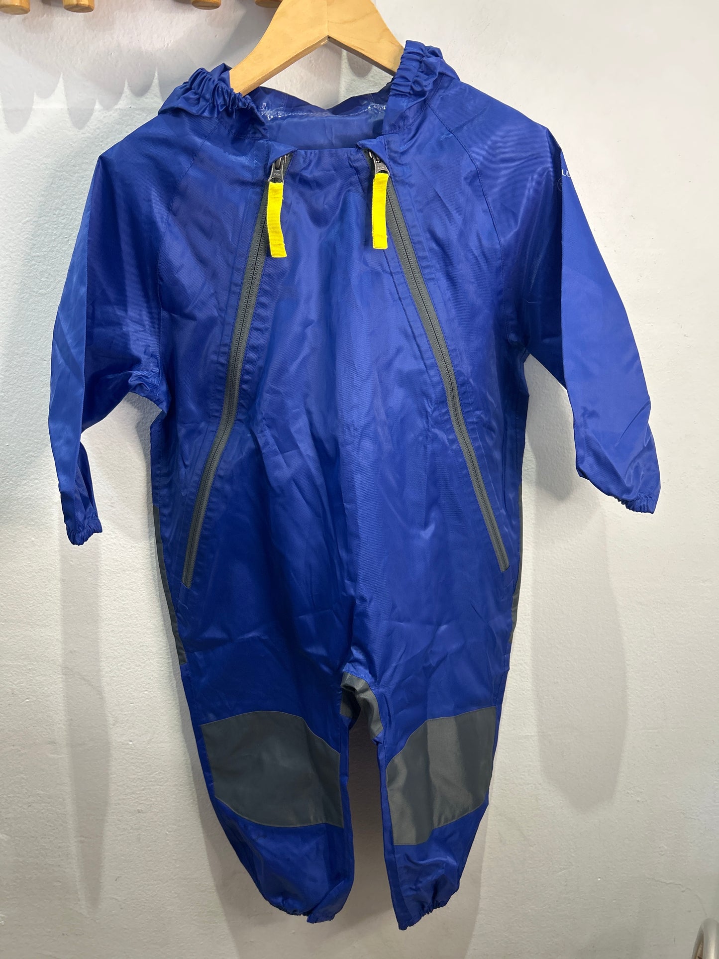 Cloudveil blue rainsuit 2y