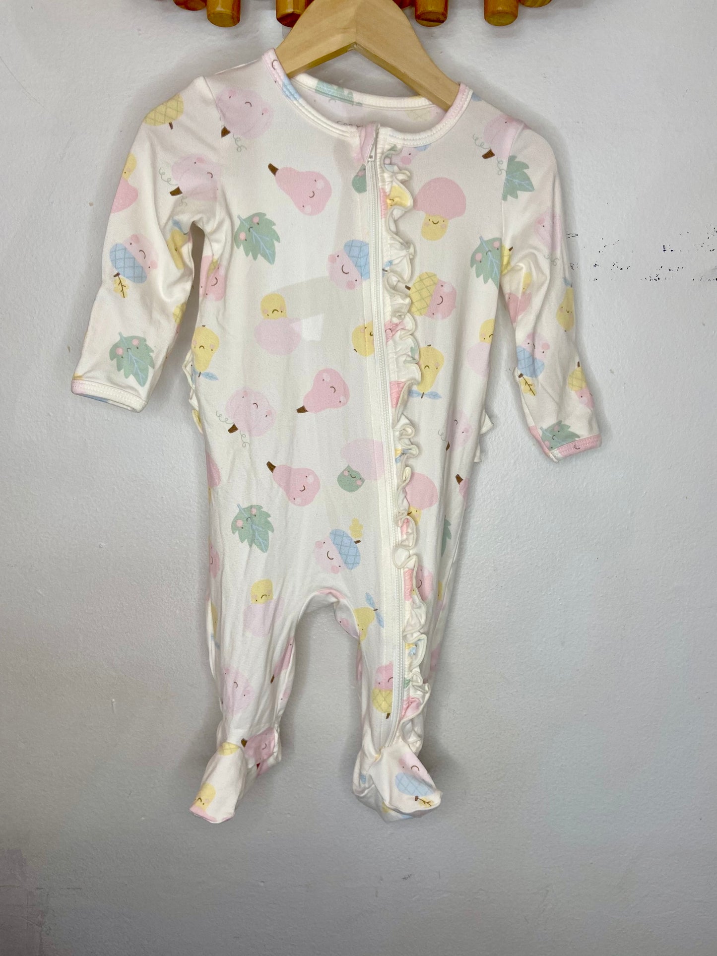 Pear and friends frilly sleeper 3-6m