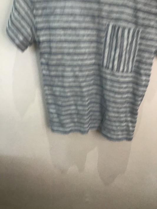 Tee blue pattern pocket 5y