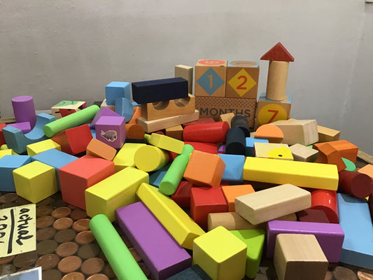 Set of wooden blocks