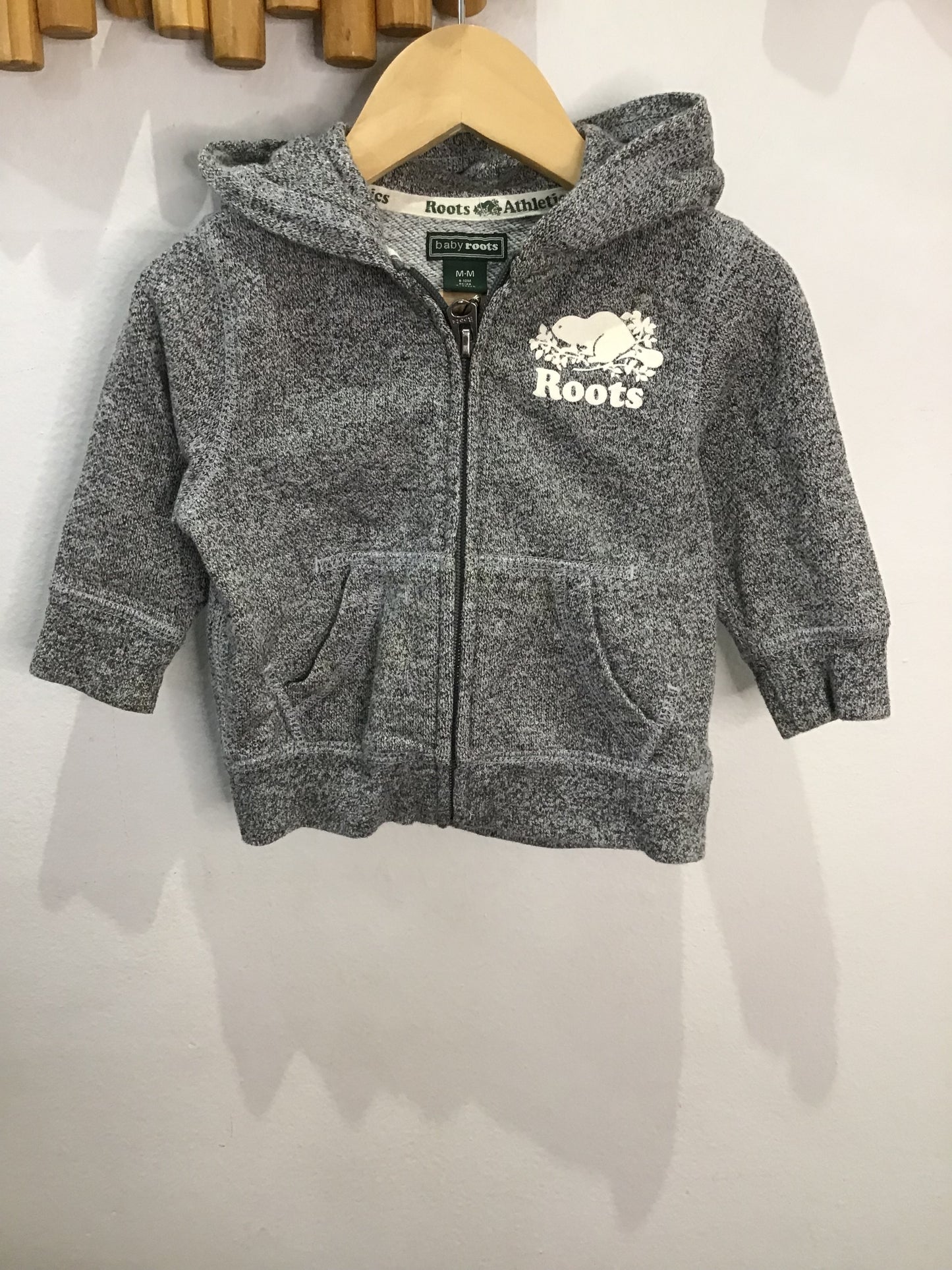 Roots grey sweatshirt 6-12m*