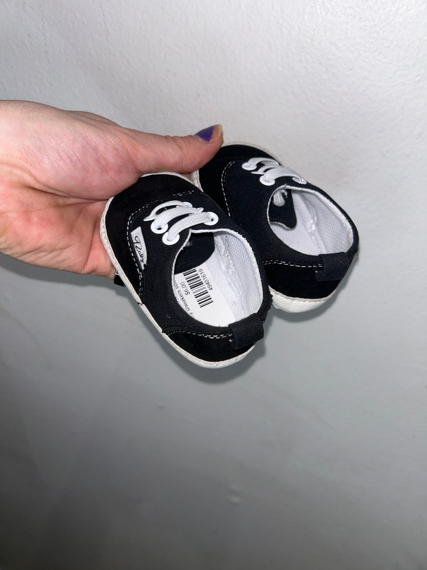 Baby sneakers softsole 0-6m