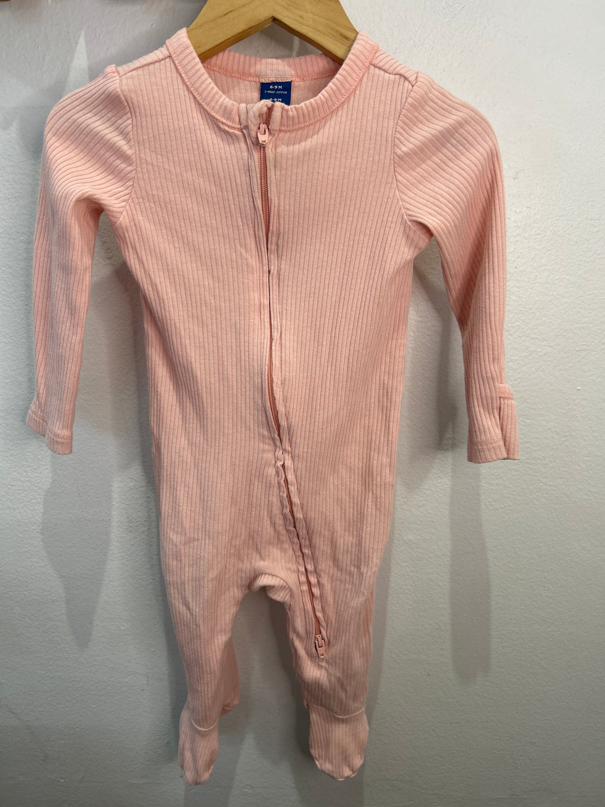 Pink ribbed sleeper 6-9m