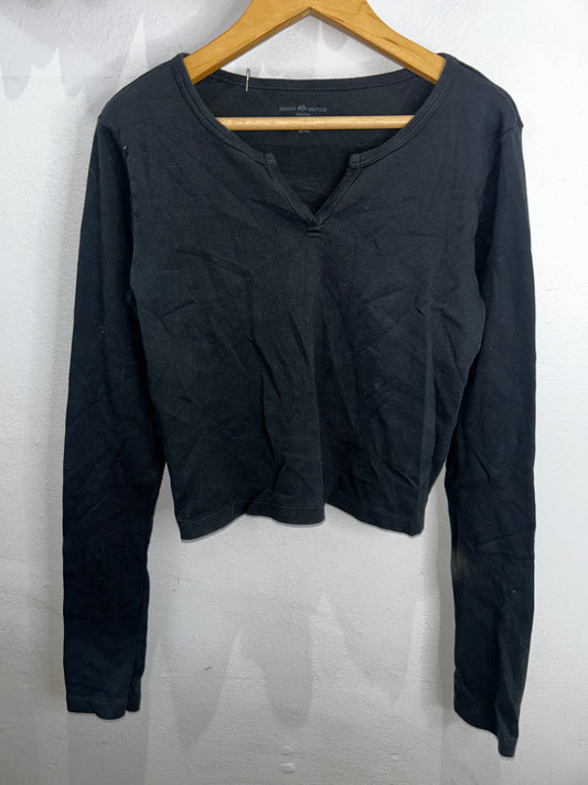 Brand Melvlle crop black longsleeve