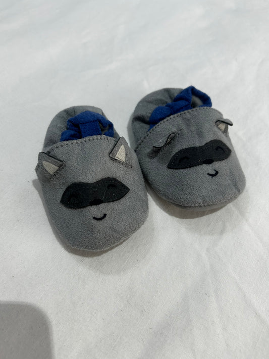 Navy racoon soft soles 0-6m