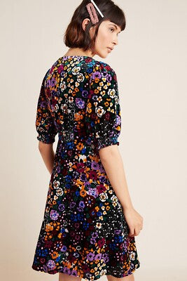 Floral velvet dress size 4