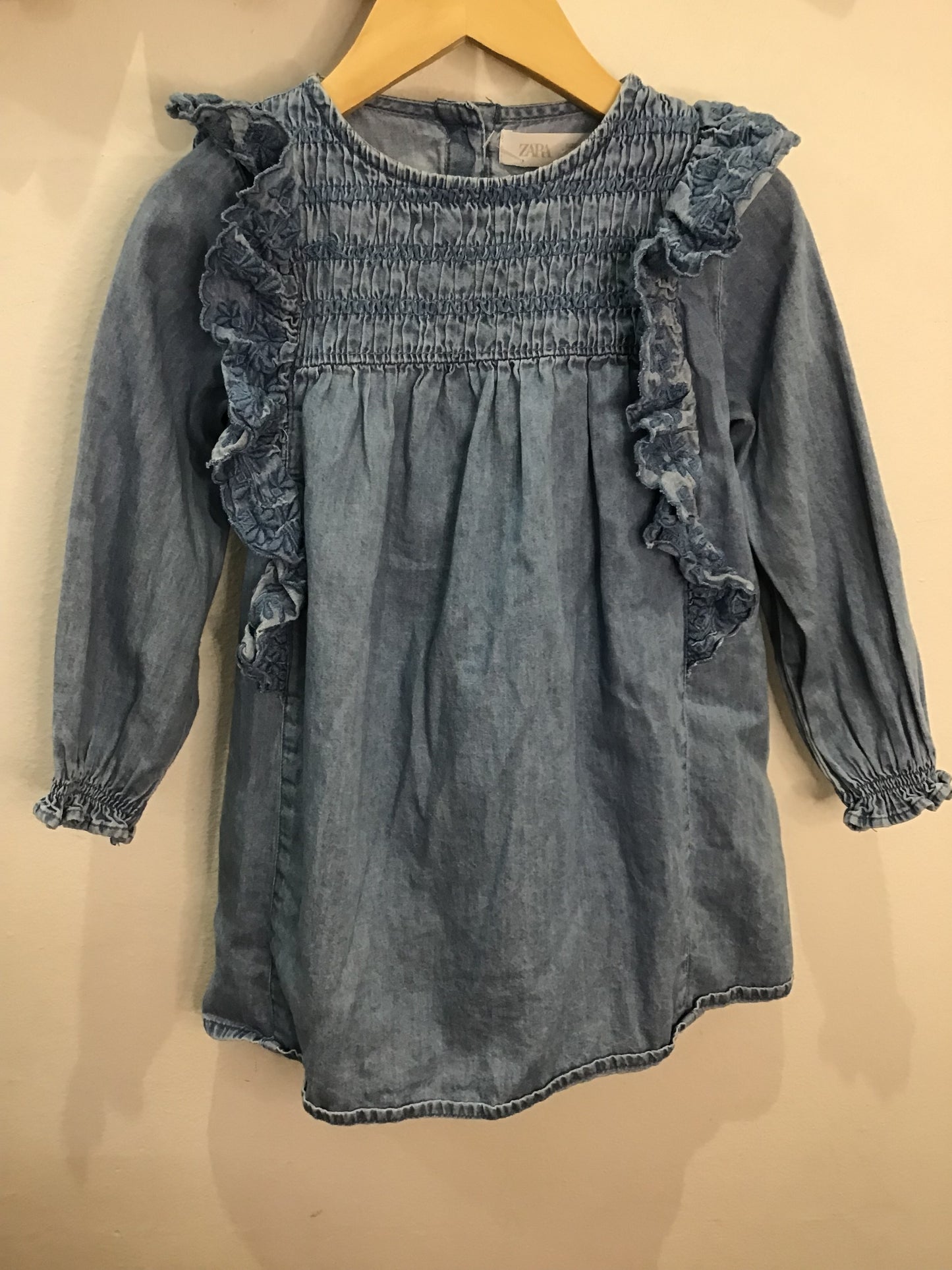 Smocked chambray dress 3-4y