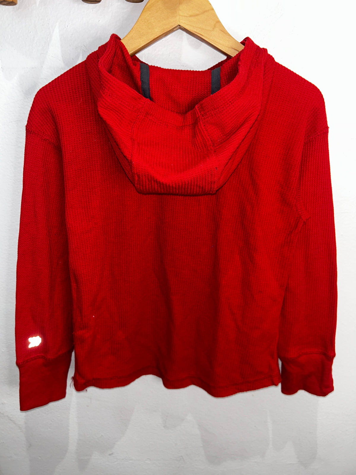 Red waffle hooded longsleeve 4-5y