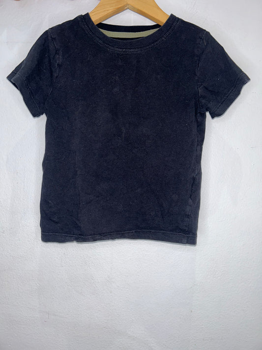 Classic black tee 2-4y