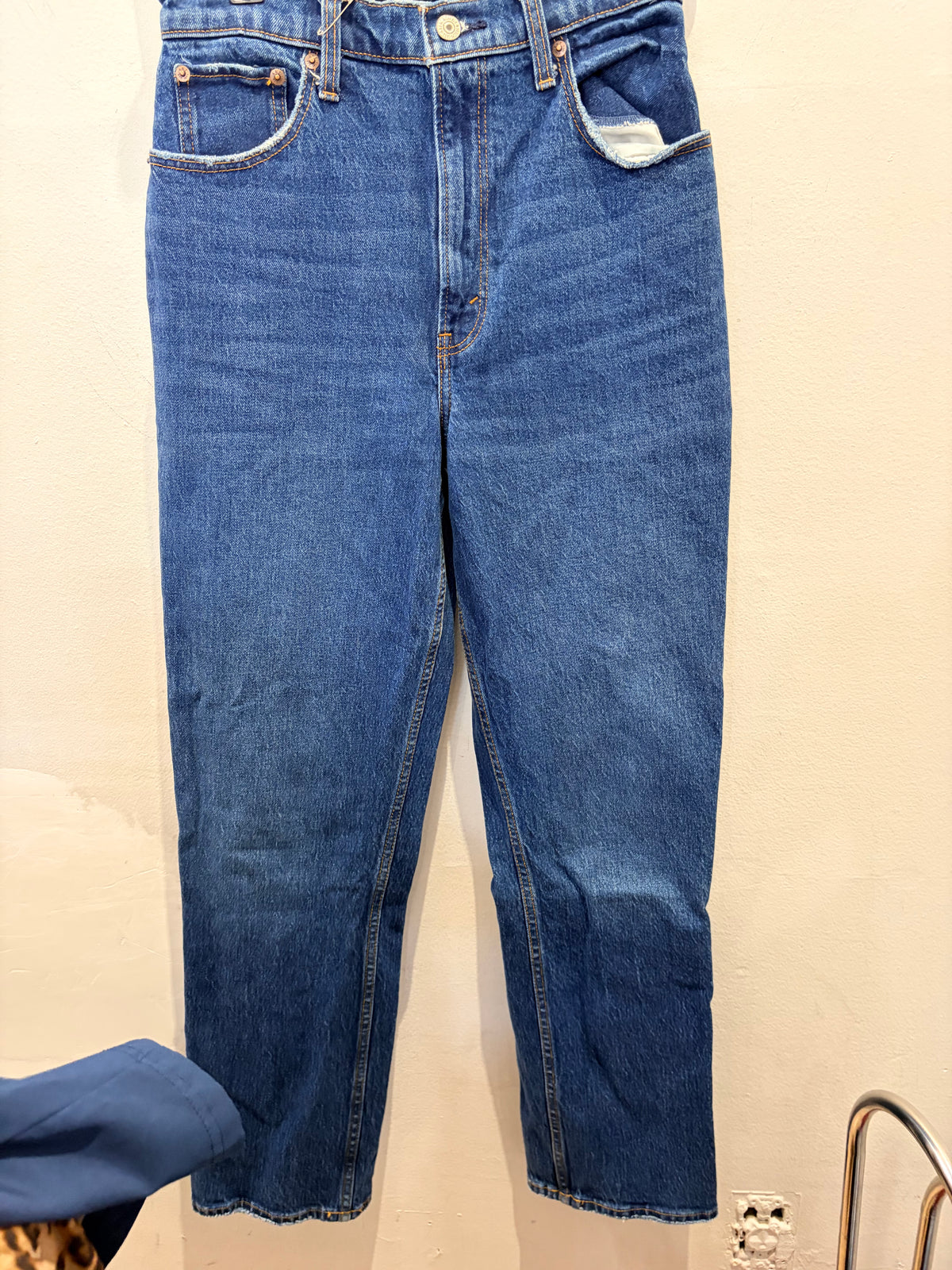 Blue jeans 90s straight high rise- waist 27 4R