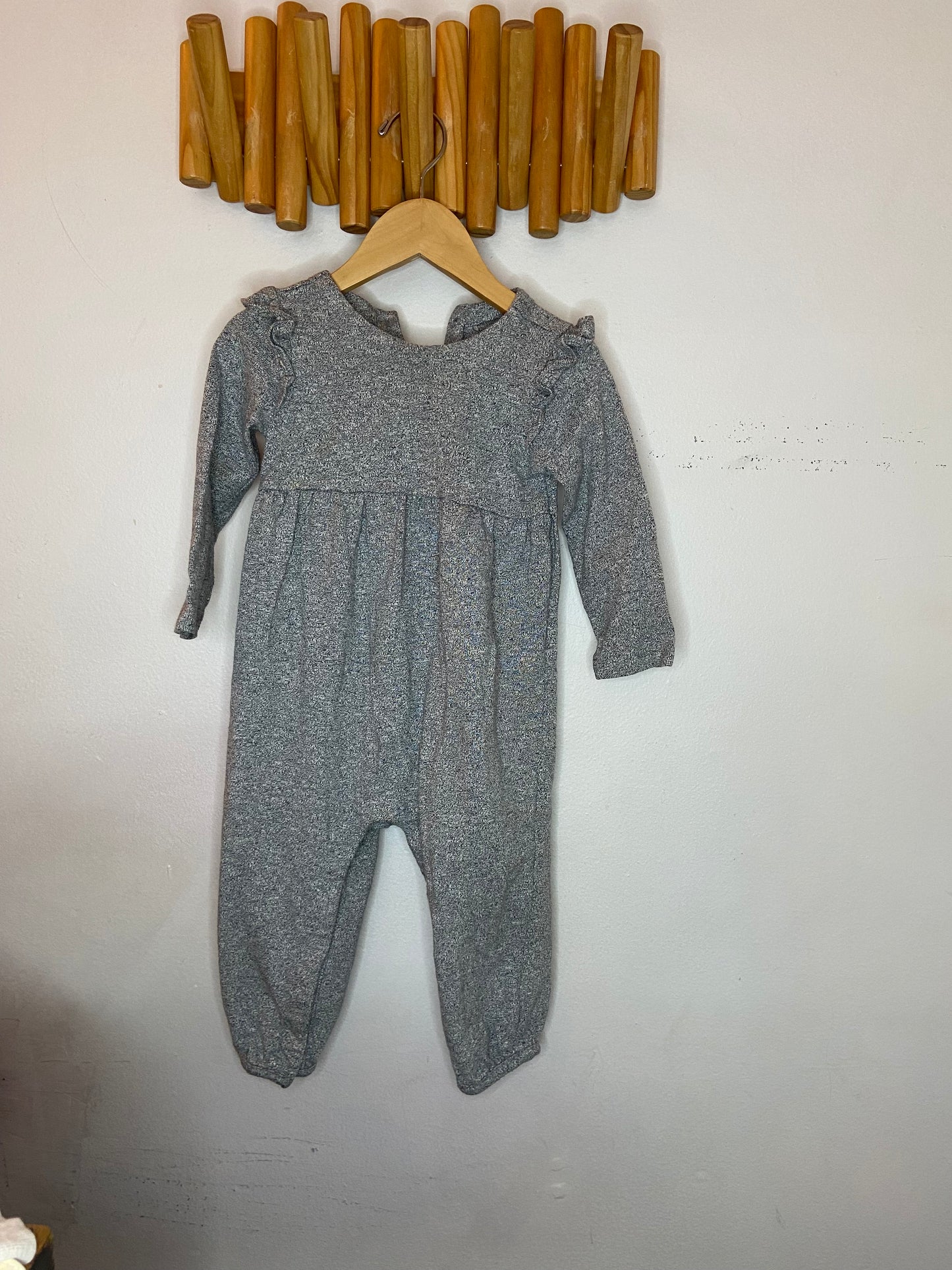 Frilly grey thick romper 18-24m