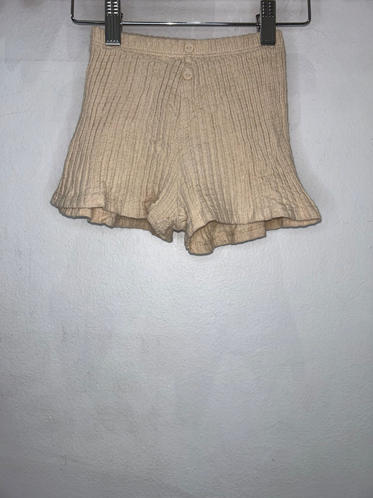 Beige textured fitted shorts 2-3y