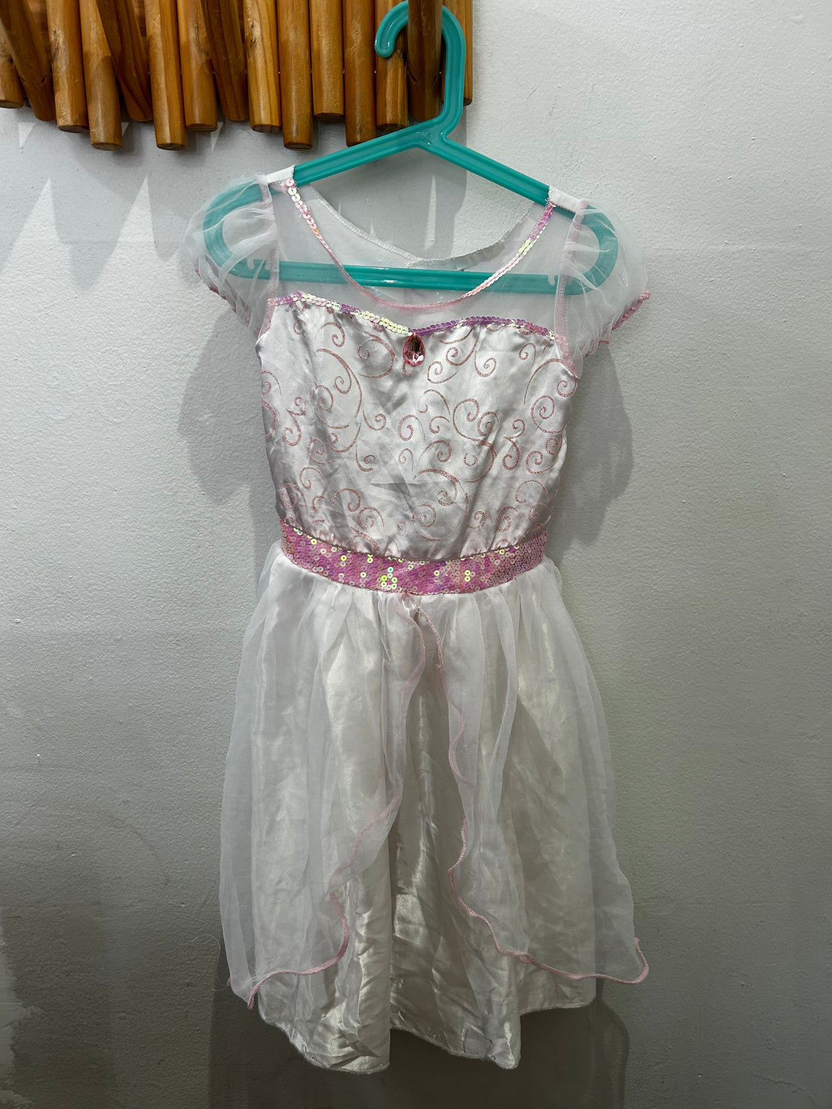White princess dress 4-6y