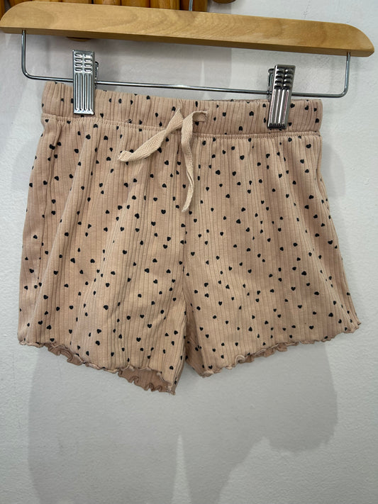 Beige hearts shorts 2-3y