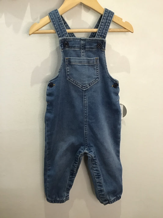 Very stretchy romper 12-18m NEW