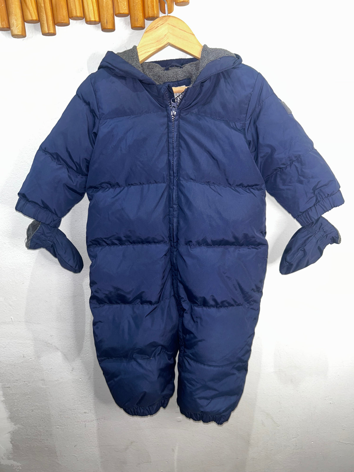 Navy snowsuit 12-18m