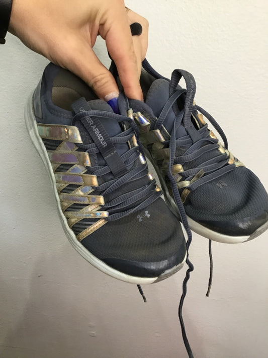 Y2 Underarmour gold and blue runners