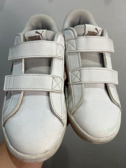 Y1 white velcro Puma