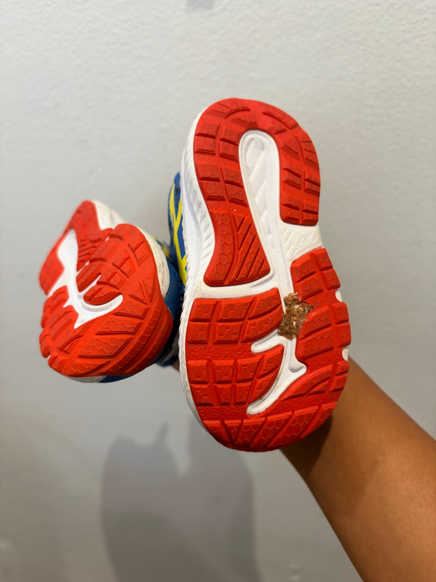 C4 Asics tiger runners