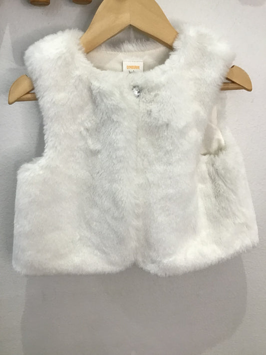 White furry vest 18-24m