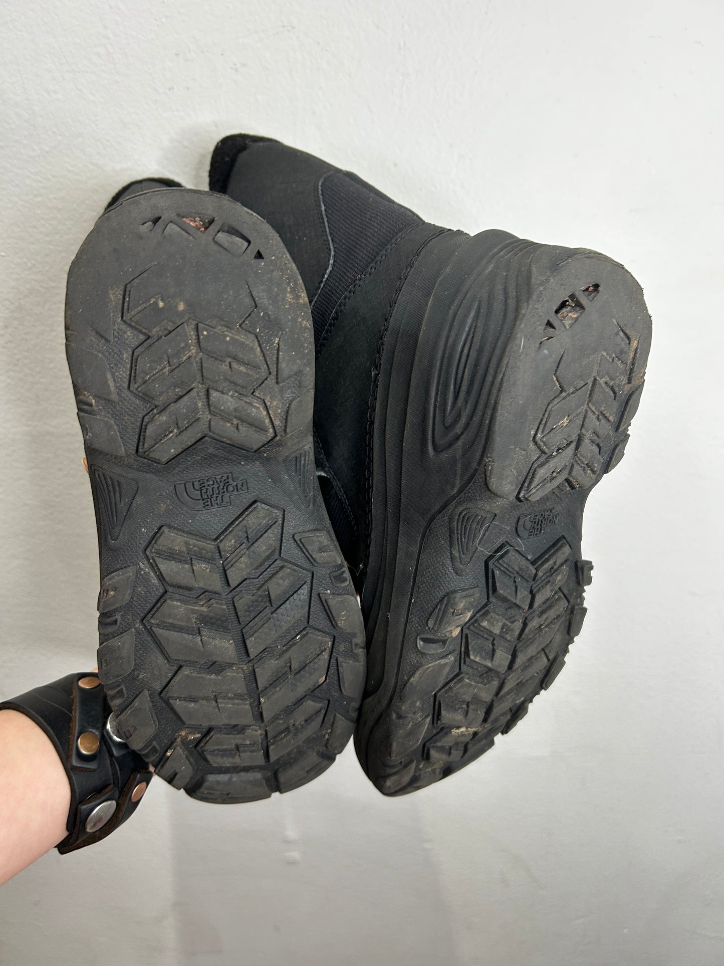 Y7 the North Face winter boots