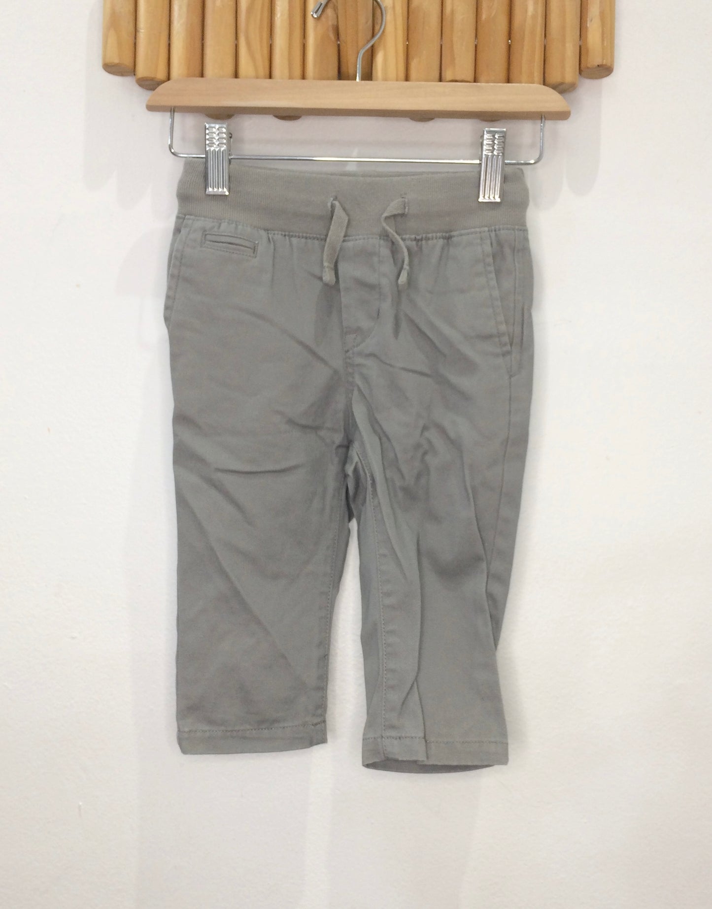 Grey pull-on pants 12-18m