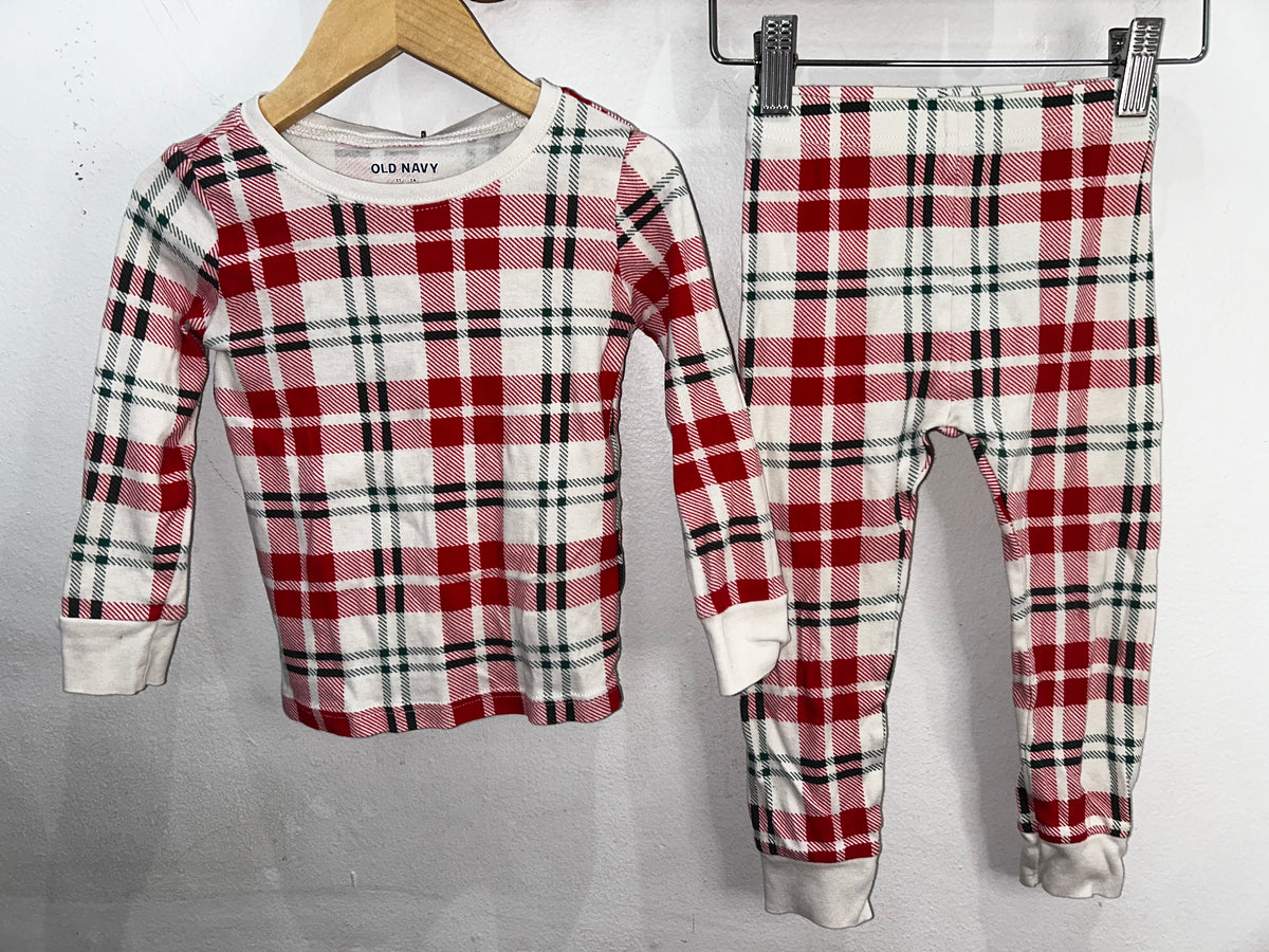 Red and green checkered pyjamas 3y