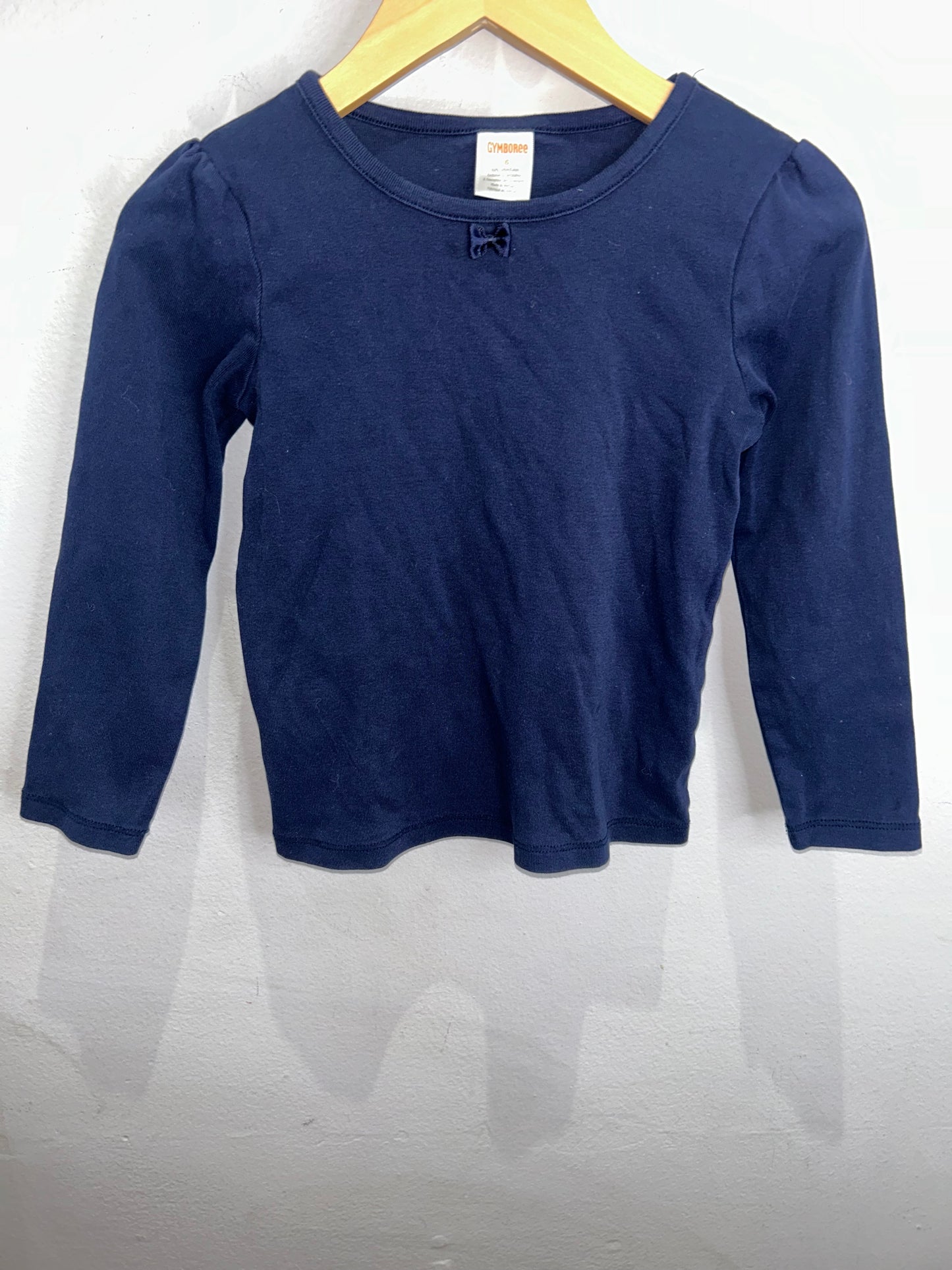 Navy longsleeve 5-6y