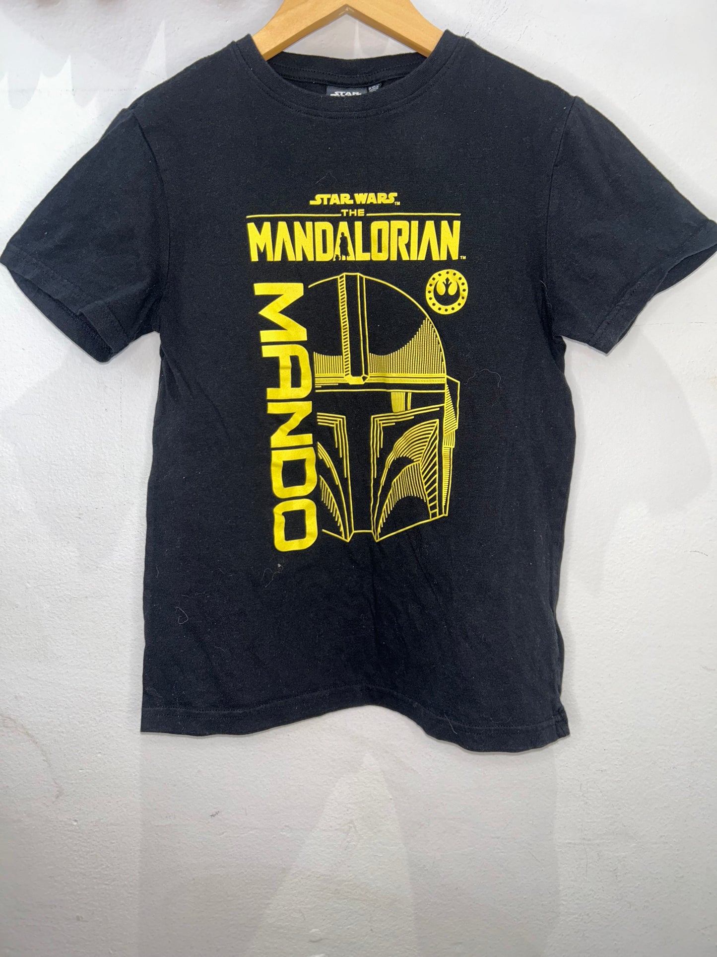 Mandalorian tee 9-10y