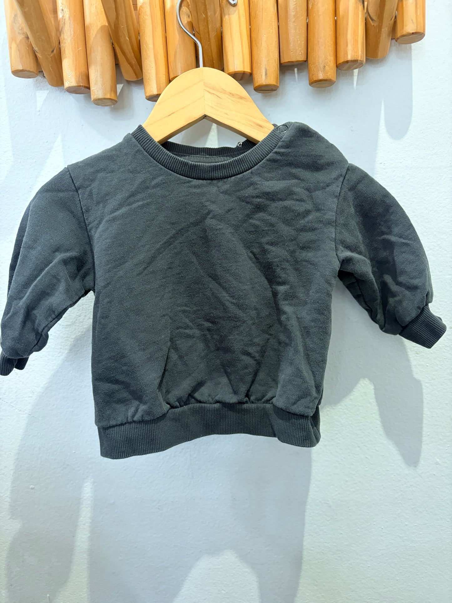 Dark ash pullover 4-6m