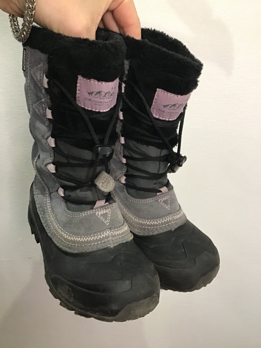 Y2 The North Face winter boots grey and pink