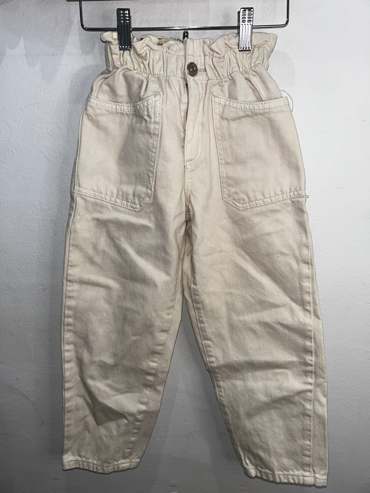 Beige mom jeans 7y