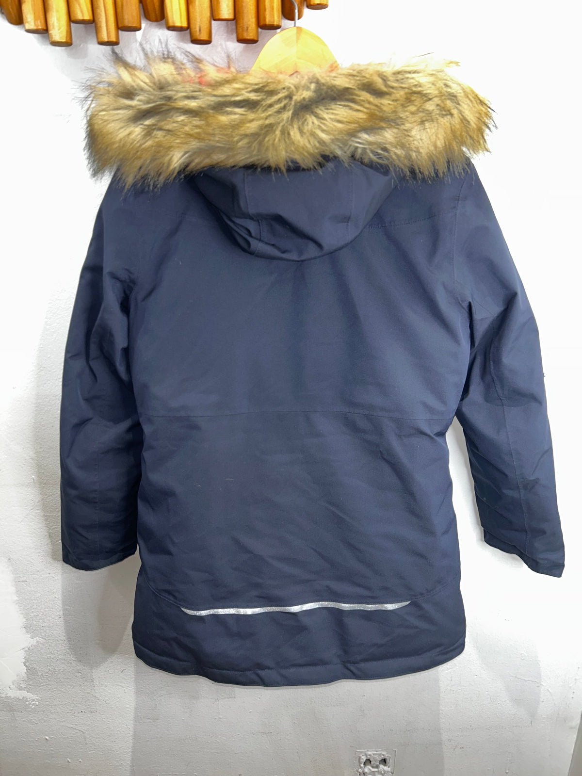 Decathlon black winter jacket 10-11y