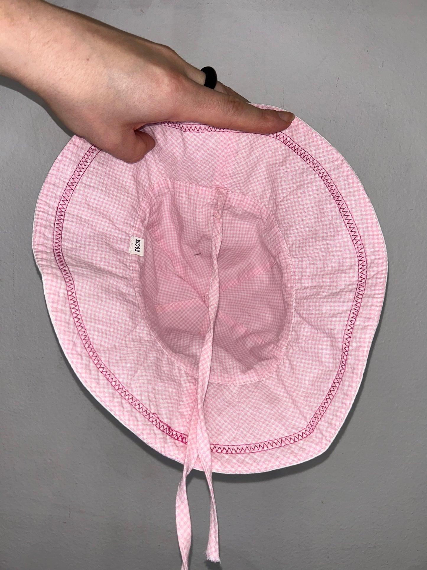 Pink and checkered hat 2-4y NEW