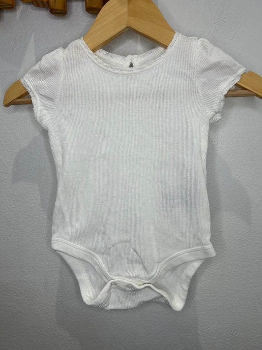 White ribbed onesie 3-6m